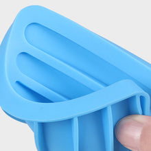 Multi-angle view of silicone soap dish